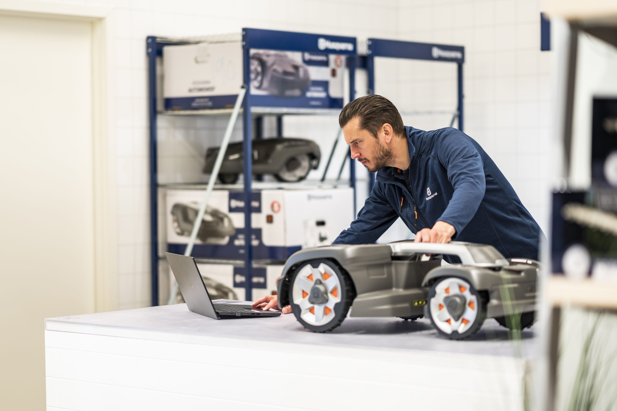 Verkstad för robotgräsklippare