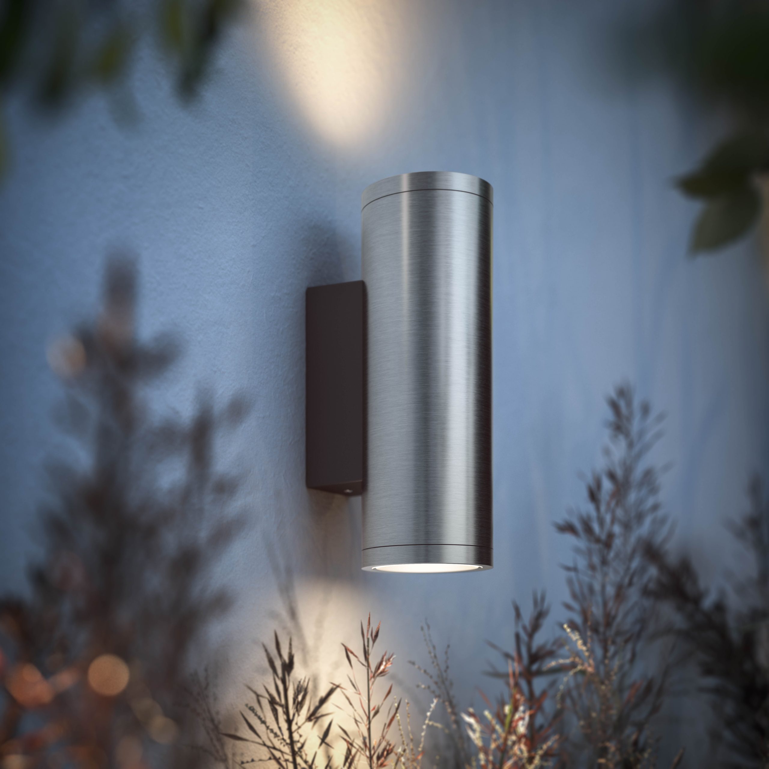 Bild på utomhus-vägglampa